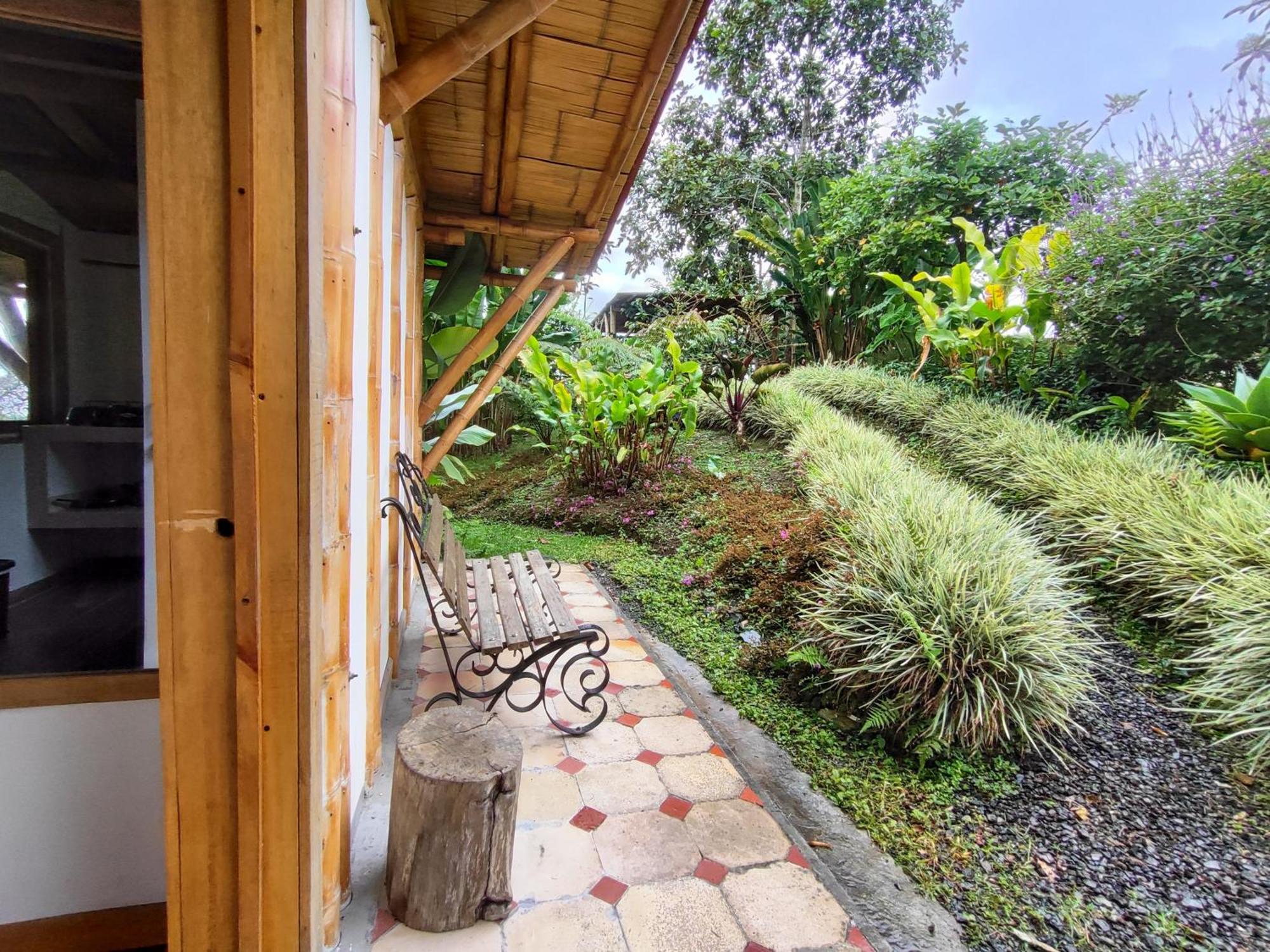 Casa Laureles Homestay *